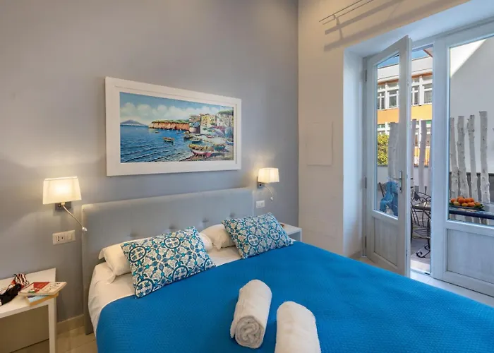 Villa Emanuel White